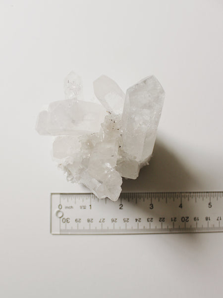 WHITE QUARTZ Crystal Display